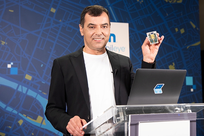 In his virtual CES address, Mobileye CEO Amnon Shashua outlined how the Intel subsidiary would move forward with each of the camera, lidar, and radar technologies required for robotaxis and, later, autonomous consumer vehicles. A critical element for the latter will be the chip-scale FMCW lidar under development within Intel. Shashua said that the parent firm's expertise in silicon photonics would be a critical advantage, and expects to see the technology deployed in the 2024-2025 timeframe. Image: Intel.
