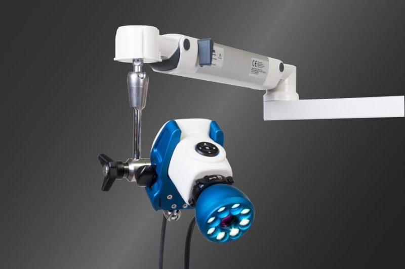 The Quest Spectrum Camera is described as the core element of the company's medical imaging technology. According to Quest, the camera uses a unique prism that simultaneously captures information from visible and near-infrared light sources in high definition. By combining three sensors, this approach yields real-time visualization of the 