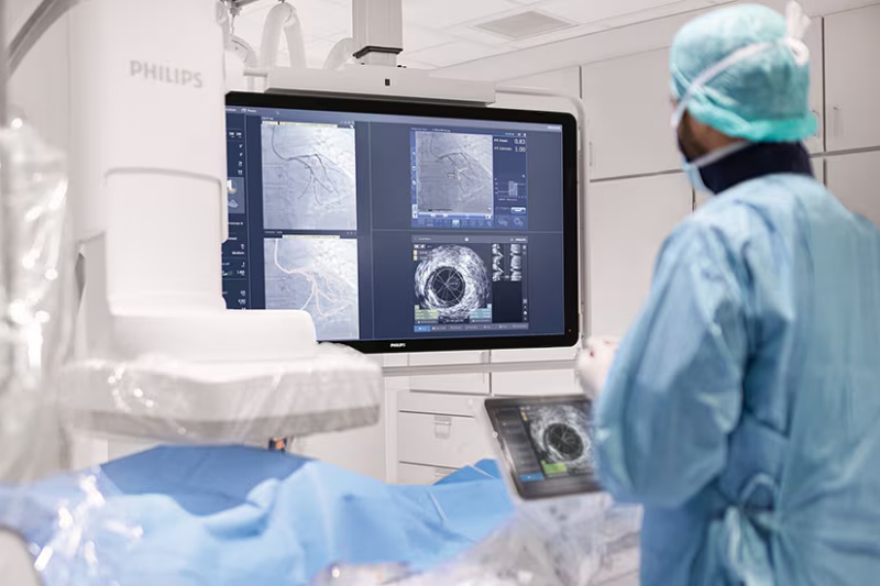 Philips is a key player in medical equipment, and already offers coronary intravascular imaging and physiological assessment via its 