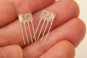 Fibre-optic transceiver