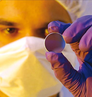 Chirped multilayer mirrors