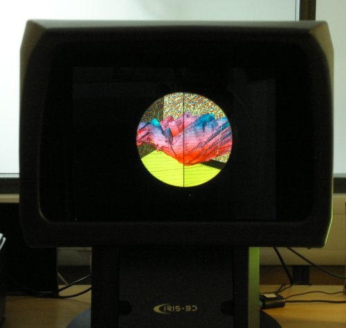 Adjustable exit pupil