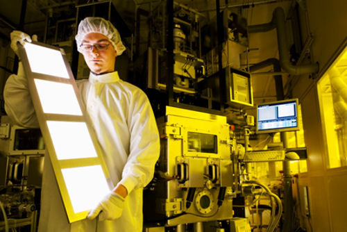 Fraunhofer IPMS. Center for Organic Materials and Electronic Devices Dresden (COMEDD)