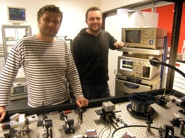 Supercontinuum scientists