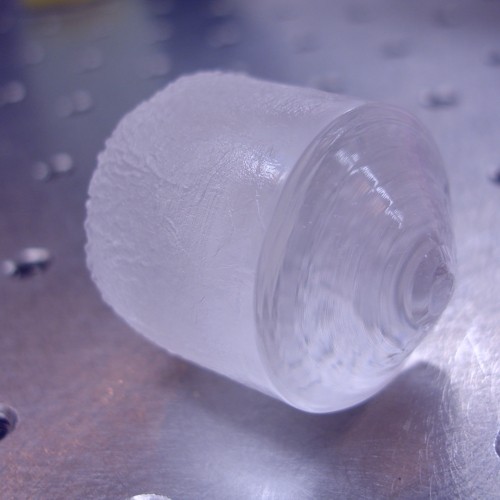 ytterbium-doped calcium fluoride crystal