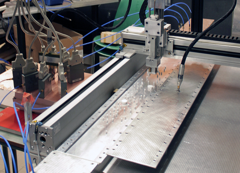 Experimental setup of the random anti-laser (click for more info).