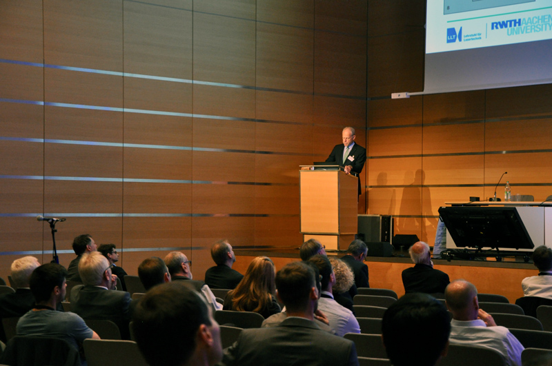 Thanks, Poppi: Prof. Poprawe was warmly applauded by his audience