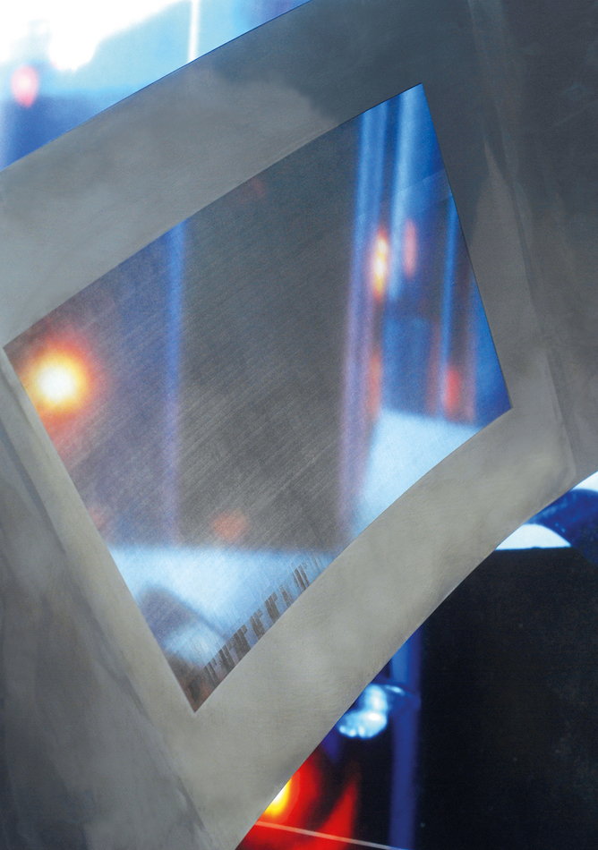 Cleaning up: removal of microparticles