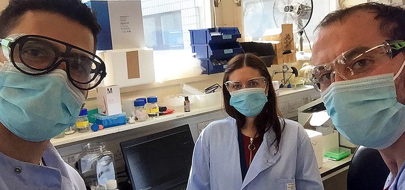 5-minute test: Nicolas Shiaelis, Dr Nicole Robb, and Professor Achillefs Kapanidis.