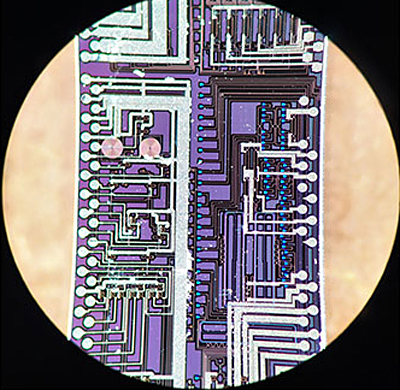 Bristol fashion: silicon photonic chip creates high-quality photons.