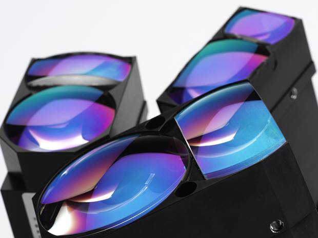 Developments are focused on further miniaturization of the 2km man-size class LRF.