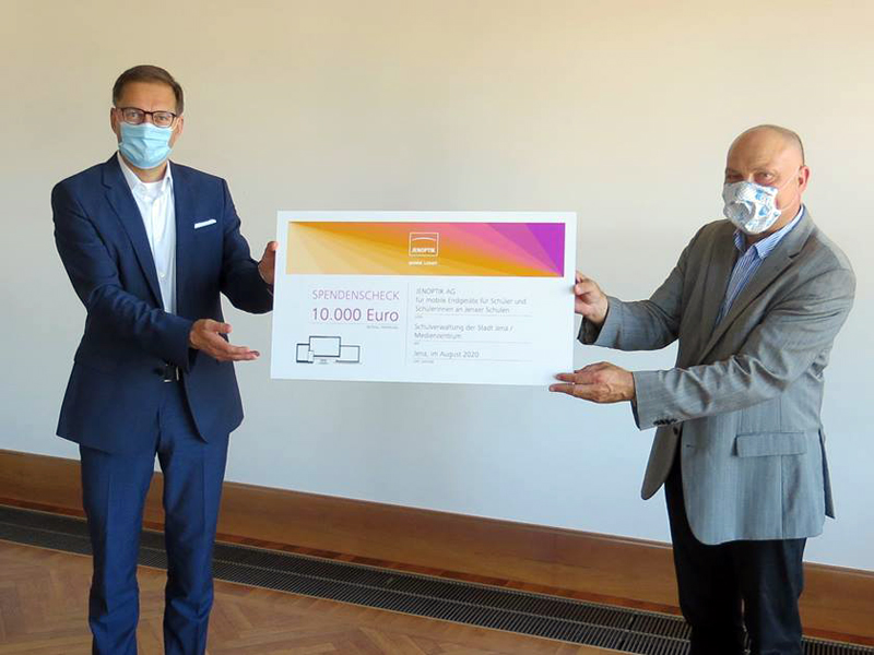 Check mates: Stefan Traeger and Eberhard Hertzsch.