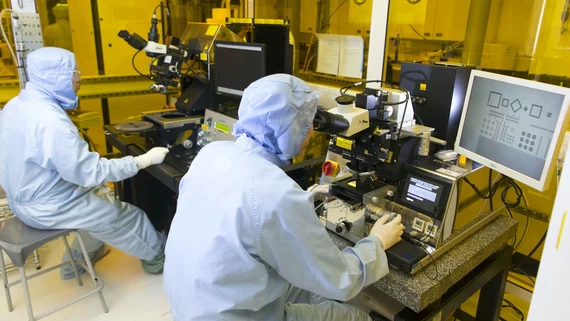 VCSEL scale-up VCSEL scale-up