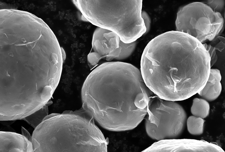 Copper powder was coated using Graphmatech’s graphene technology. 