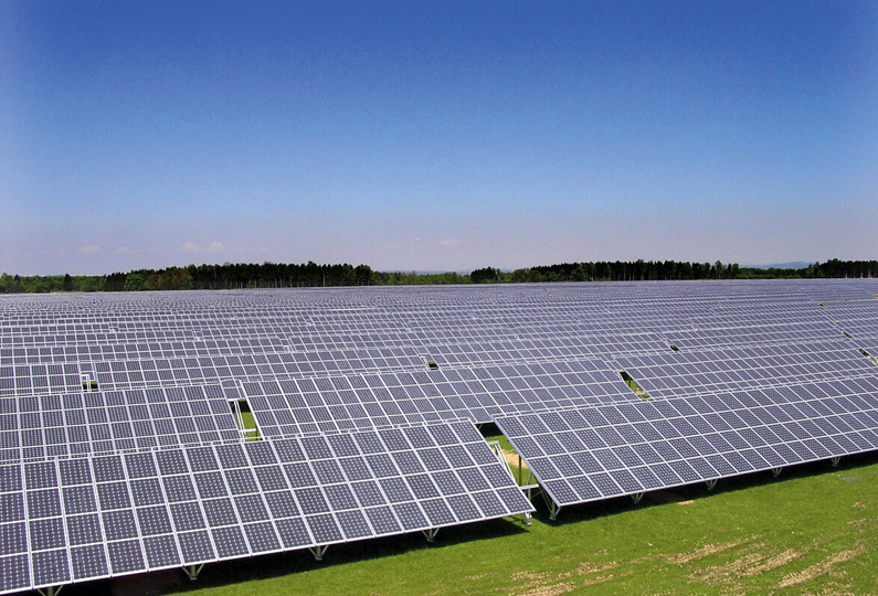 Photovoltaics is the “main pillar of the energy transition,” says Fraunhofer ISE. 