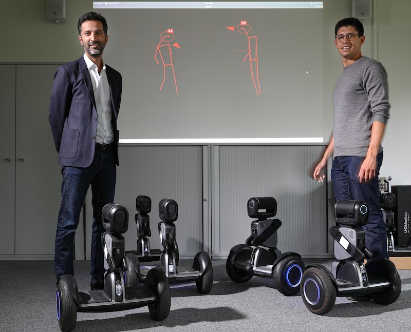 Social distance: location of pedestrians