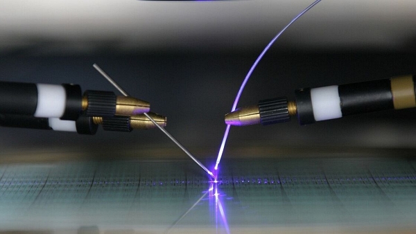 Time-resolved fluorescence for drug-resistant TB detection