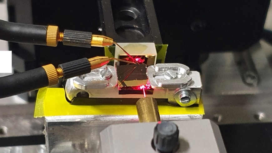 In small packages: quantum dot photodetector In small packages: quantum dot photodetector