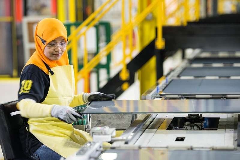 CdTe module production CdTe module production