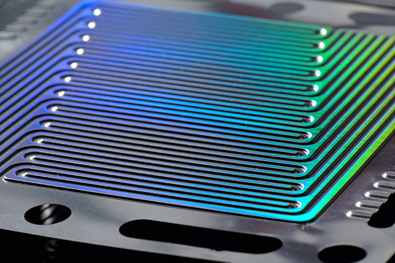 Bipolar plate functionalized with USP laser microstructuring.