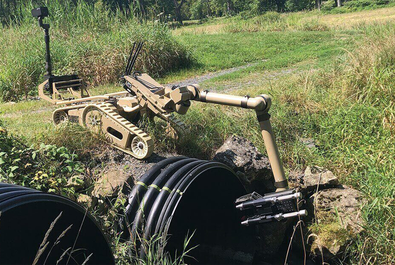 Serpentine: Flir's new Kobra 725 robot.