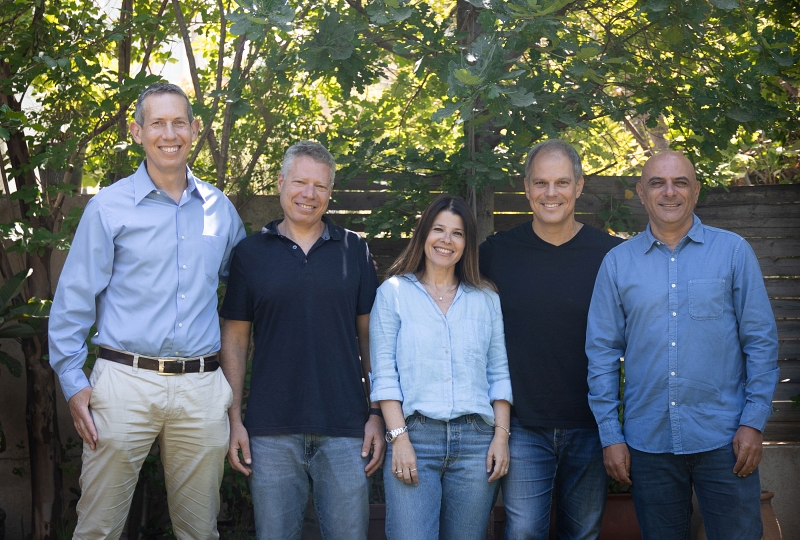 Quantum Source: experienced team Quantum Source: experienced team