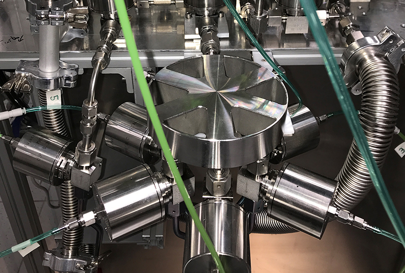 Sublimation extraction of ice samples, here with the vacuum vessel open. 