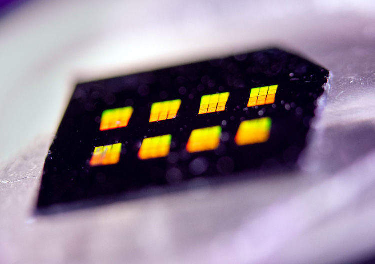 A metasurface sample is used for the beam steering.