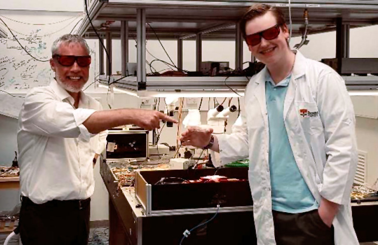Prof. Benjamin Eggleton (L) and PhD student Russell Ryan.