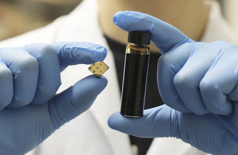 Greener: Ag2Te colloidal quantum dot SWIR photodiodes.