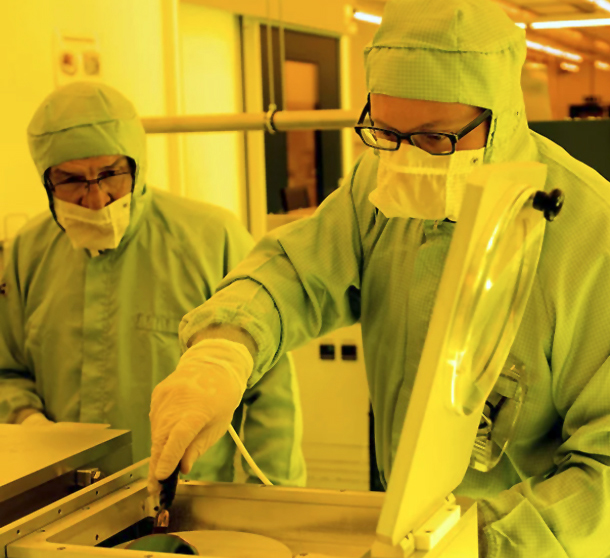 Photonic chips can overcome the expected limit to Moore’s Law.