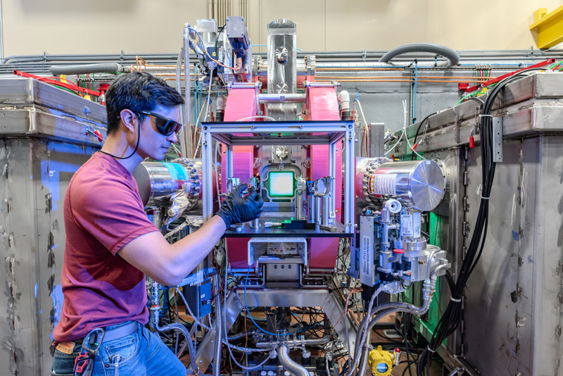 Xcimer Energy’s electron-beam-pumped excimer laser.