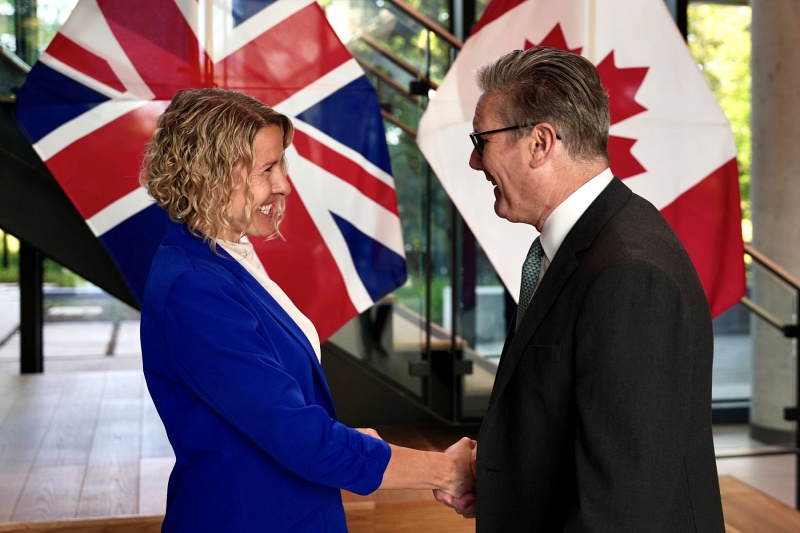 Stephanie Simmons and Sir Keir Starmer