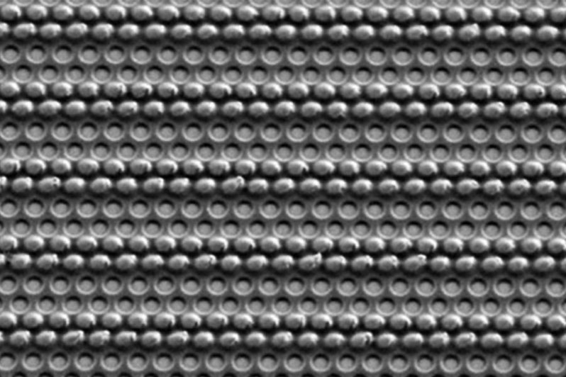 Sail on: Germanium pillars and air holes embedded in a PMMA matrix.