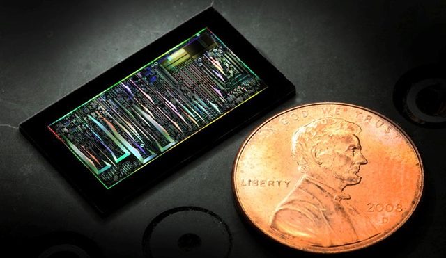 Disruptive? A silicon photonics circuit