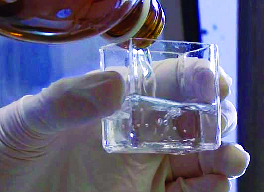 Water good idea: UJI makes hydrogen breakthrough.