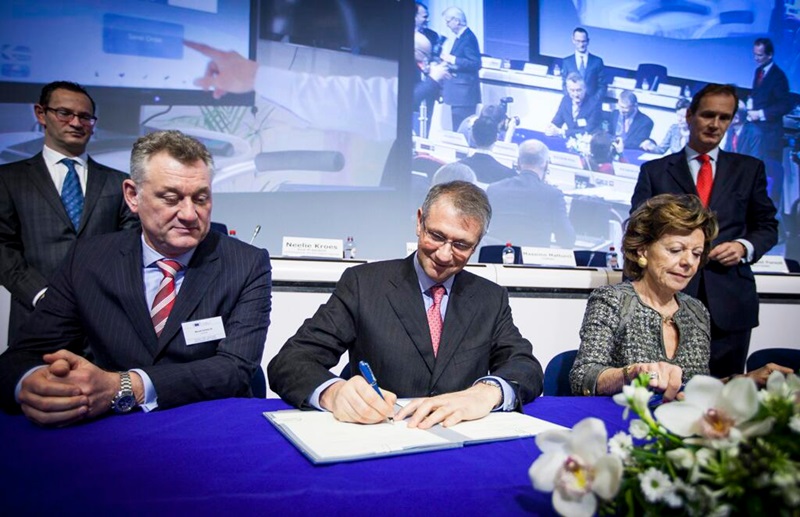 Signed and sealed: the photonics PPP