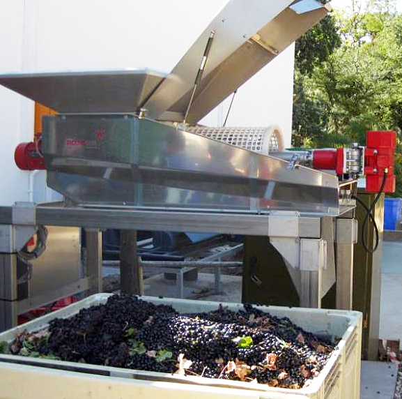 GrapeSort is funded by Germany’s Federal Ministry of Economics & Technology.