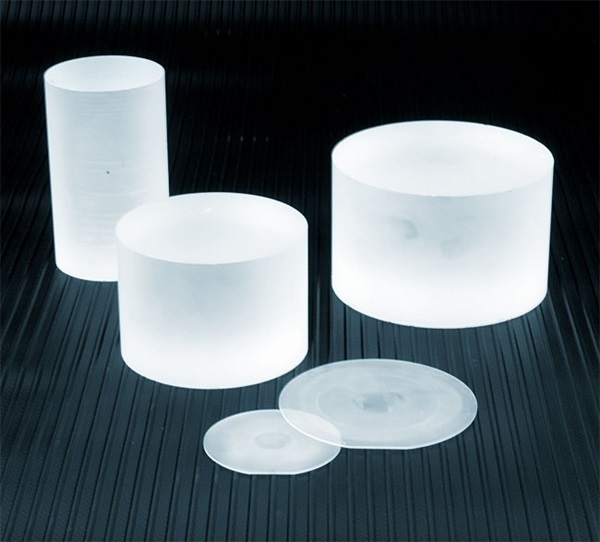 Sapphire cores and wafers Sapphire cores and wafers