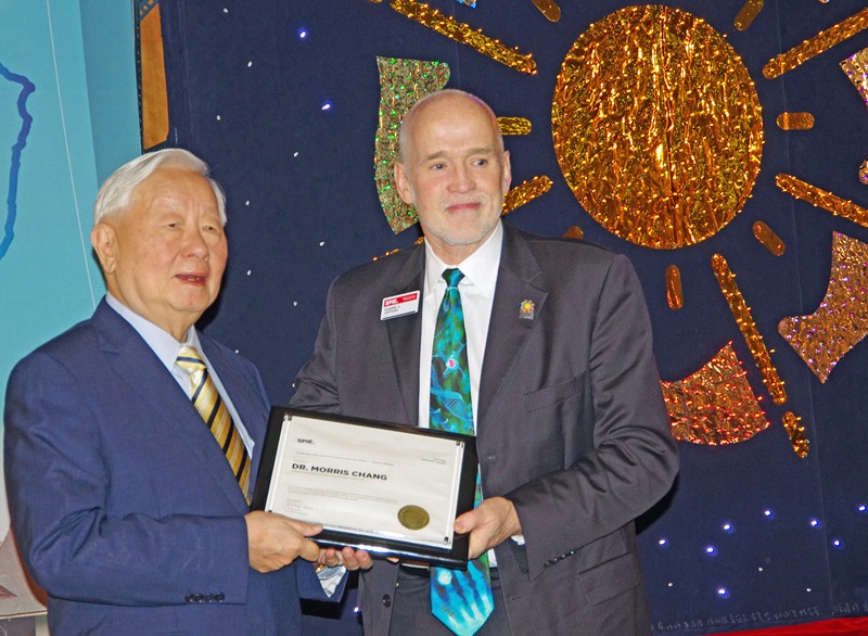 Vision: Chang and Arthurs in Tawian