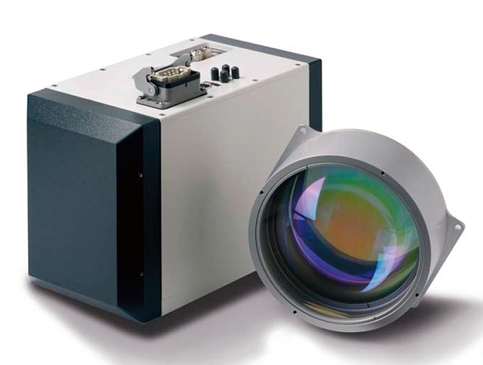 Intelliweld: sharp imaging free of chromatic aberration.