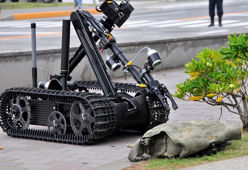 Bomb detector robot Bomb detector robot