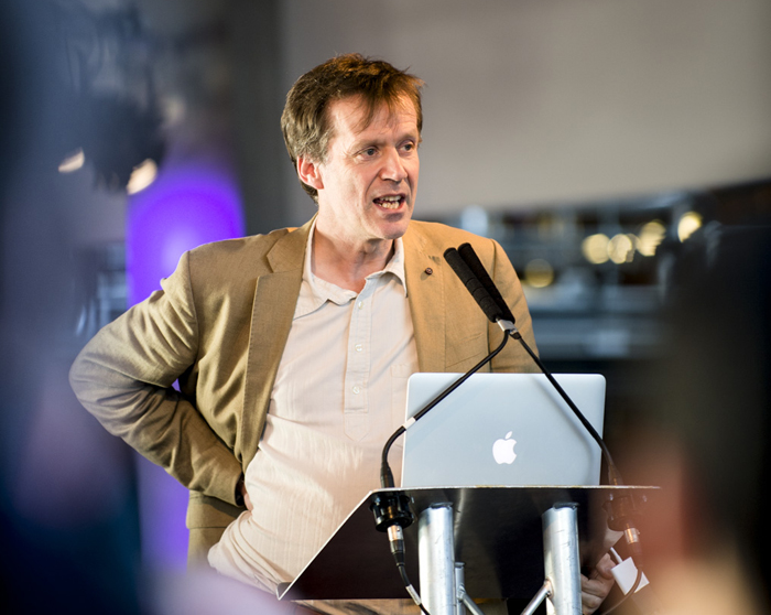 QuantIC's PI: Prof. Miles Padgett.