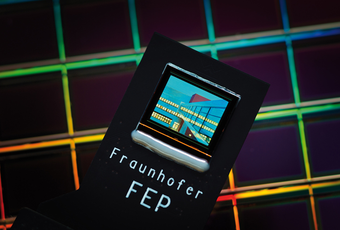 Bi-directional: video projection controlled by eye movement.