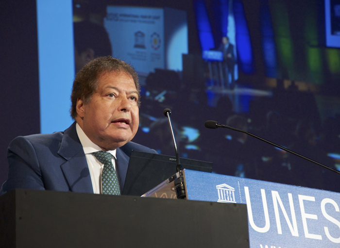 Prof: Ahmed Zewail.