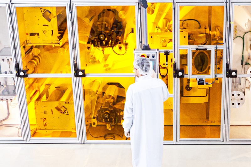 On a roll: OPV film production