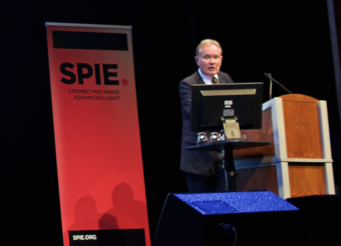 Fiber focus: Prof Sir David Payne delivers his S+D plenary talk. 