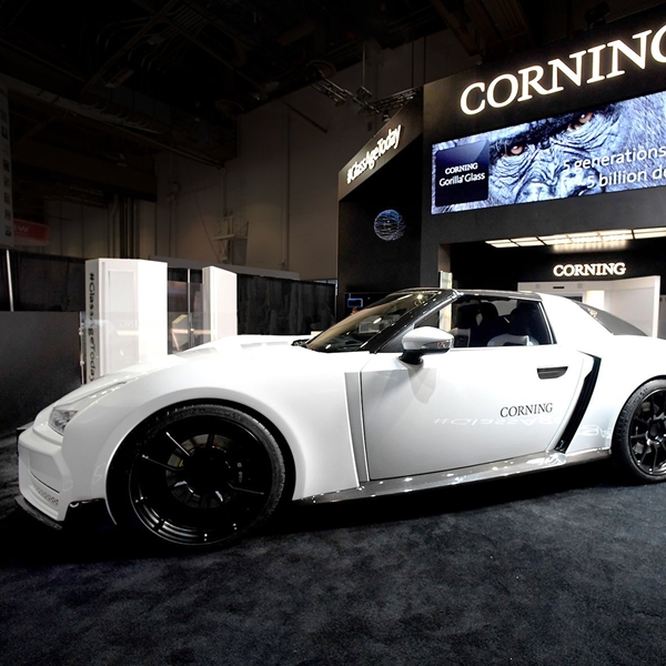 Corning concept: Gorilla Glass in cars