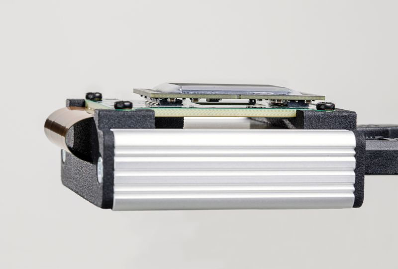 Demonstrator of the WUXGA OLED microdisplay.