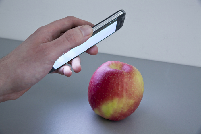 It will soon be possible to use smartphones to scan apples for pesticide. 